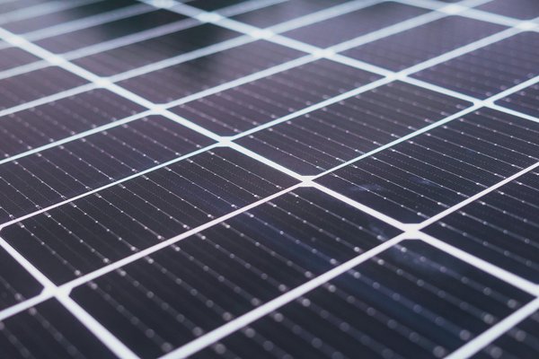 Panneau solaire photovoltaïque : économisez grâce à l'autoconsommation